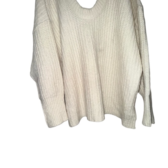 Free People Ivory Cable Knit Drop Shoulder Hi-Lo Oversized Pullover Sz X… - Picture 8 of 16